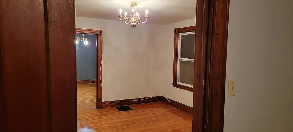 3 bed, 1260 sqft, $1,650 — Photo 2