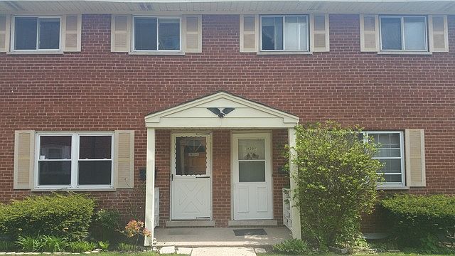 1st image of 1429 W Touhy Ave