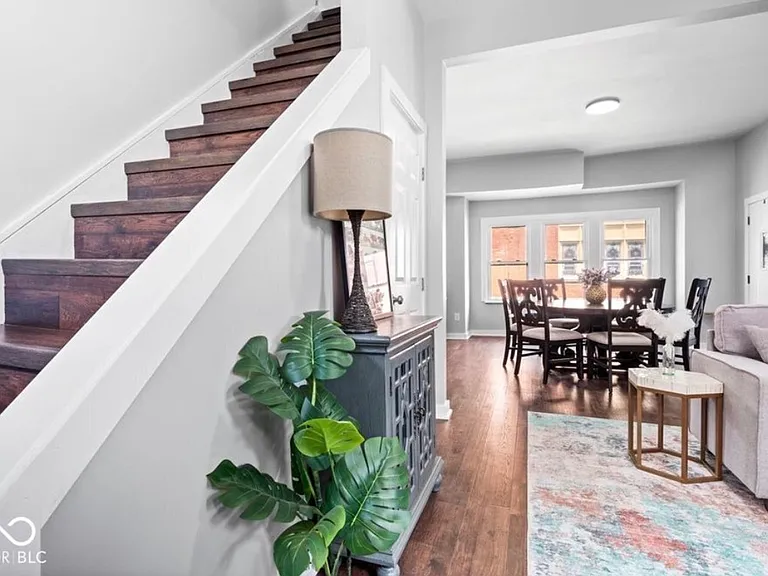 1302 Laurel St — Photo 10