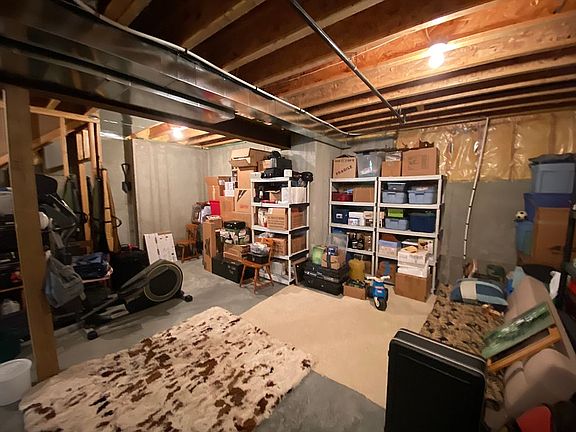 5th image of 4919 Parkway Dr