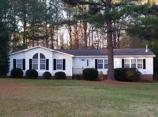 141 Wilshire Ln, Four Oaks, NC 27524
