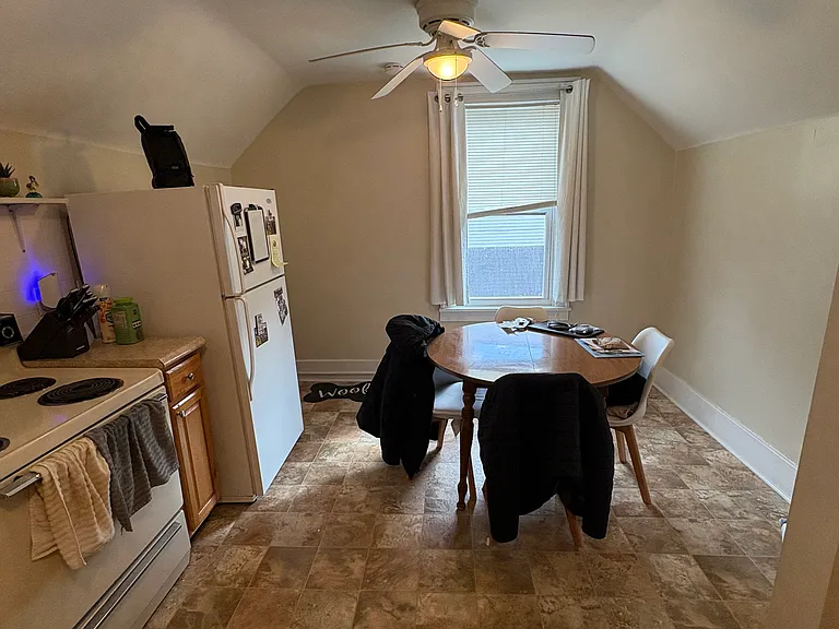 76 W Willow St #2 — Photo 11