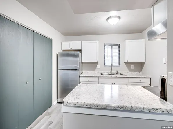 410 Bicentennial, 410 Bicentennial Ct #8, Kaukauna, WI 54130