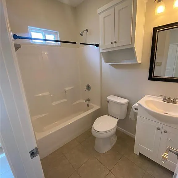 2716 Primrose Ave #2 — Photo 7