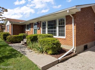 2917 Nepperhan Rd, Louisville, KY 40218