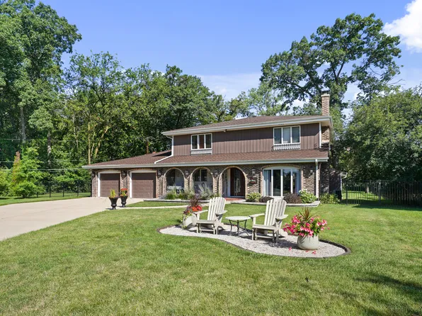 431 Knollwood Dr, Wood Dale, IL 60191