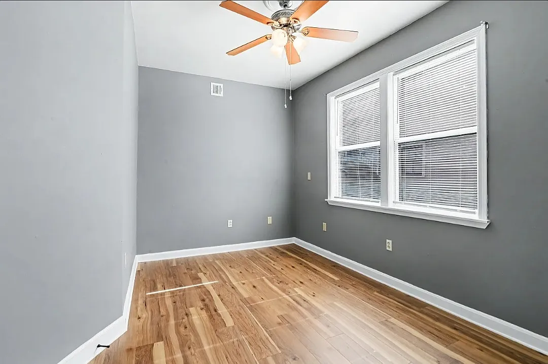 3 bed, $1,700 — Photo 2