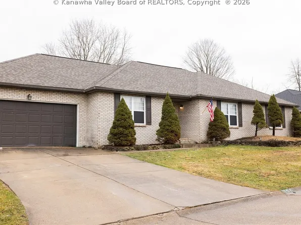 104 Mulberry Dr, Hurricane, WV 25526