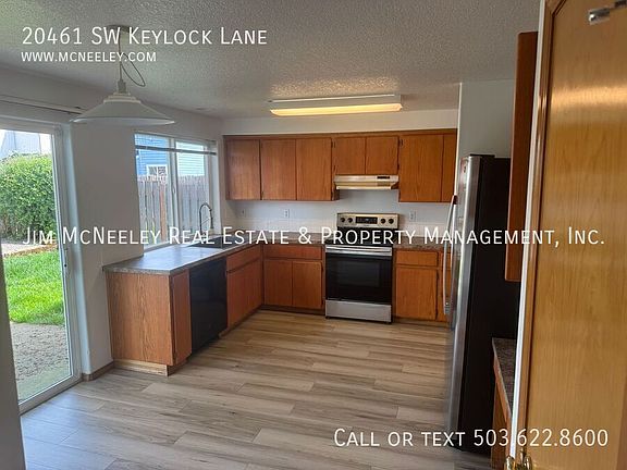 3rd image of 20461 SW Keylock Ln