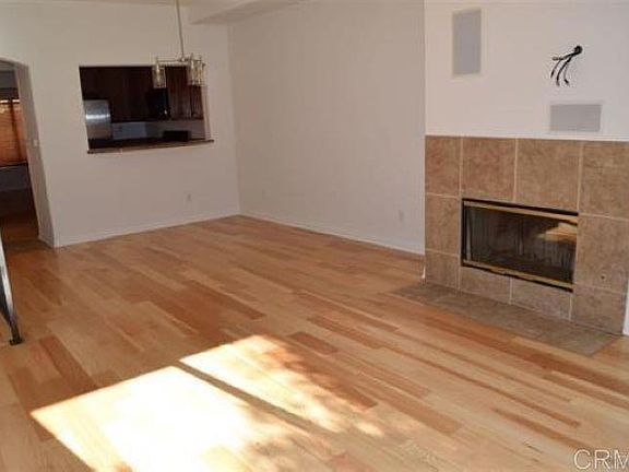 3rd image of 366 Forward St APT E