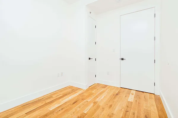 Rented by Nooklyn NYC LLC | media 23