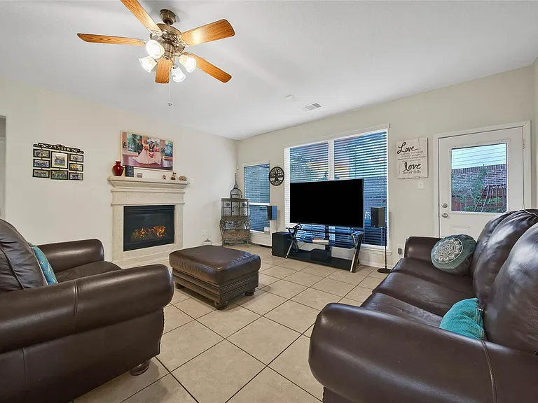 4010 Duneberry Trl — Photo 10
