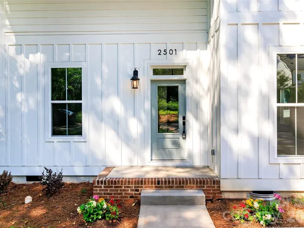 2501 Elon St, Charlotte, NC 28208