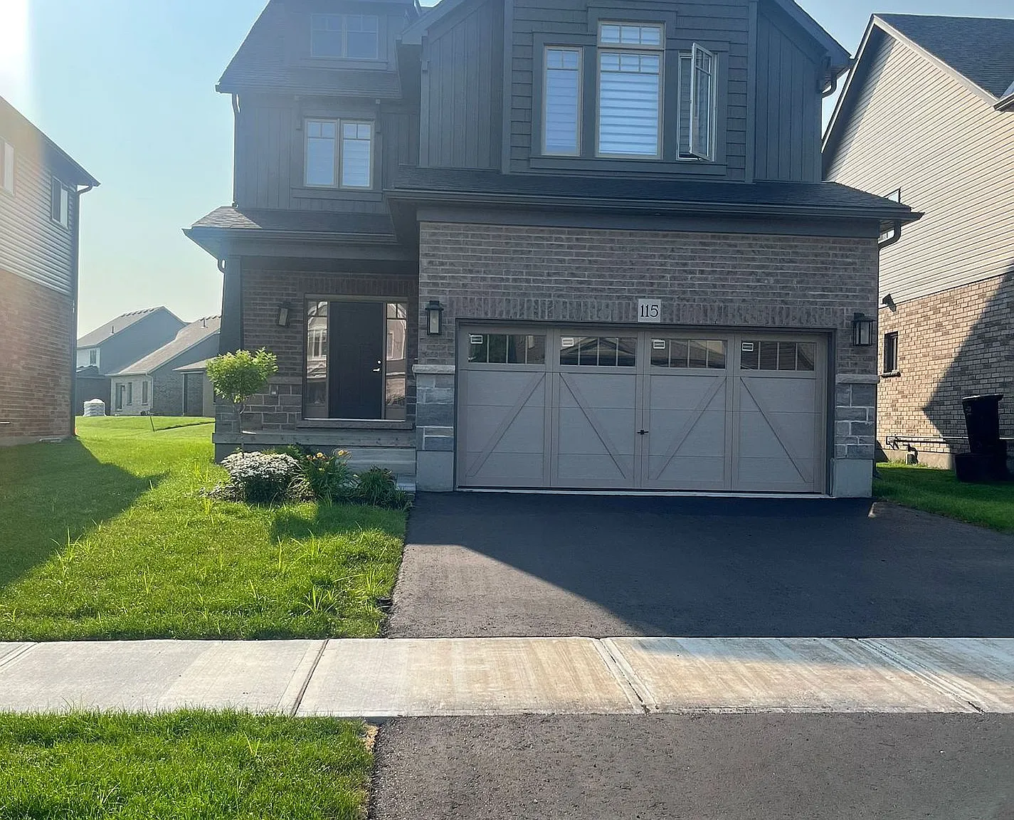 4 bed, $3,300 — Photo 1