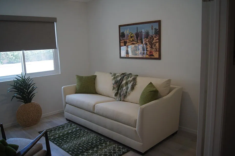 2 bed, 1337 sqft, $6,000 — Photo 3