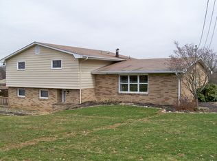 236 Center Church Rd, Grove City, PA 16127