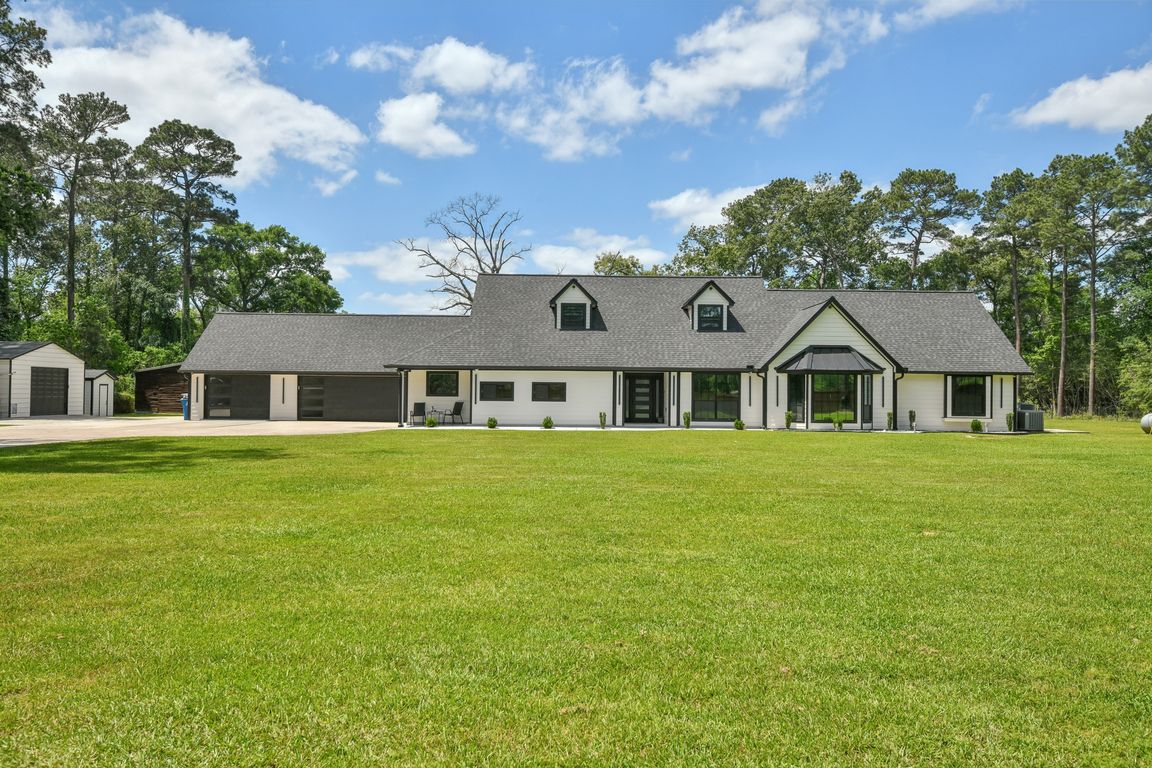 Saddlewood Dr-1504-001.jpg