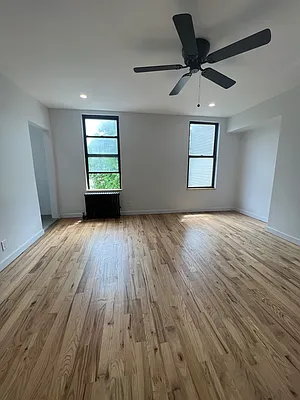 Rented by Capri Jet Realty Corp | media 13