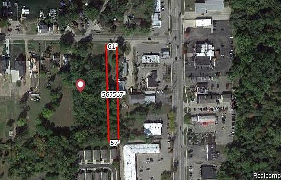 2nd image of 2047 S Long Lake Rd