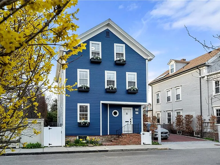 35 Marsh St — Photo 25