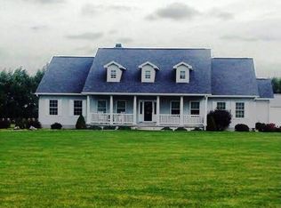 11250 Country Garden Ln, Maroa, IL