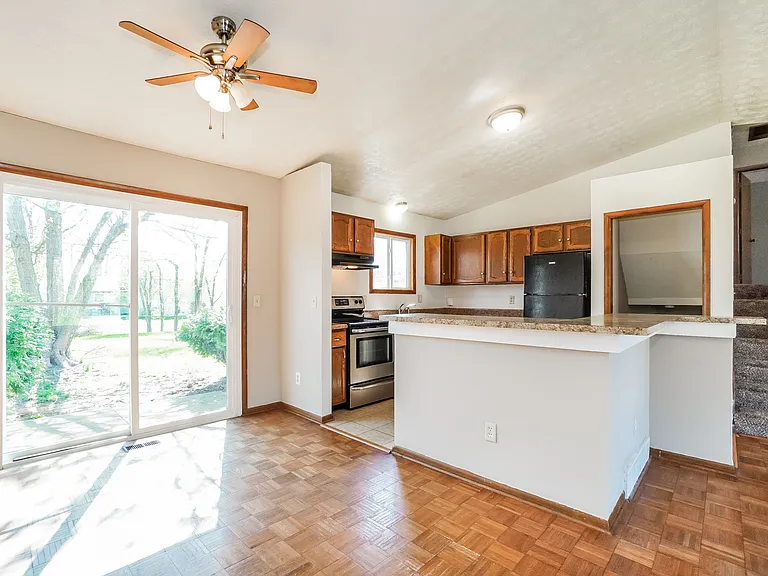 5380 Aqua St — Photo 6