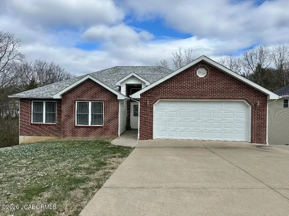 1701 Providence Dr, Jefferson City, MO 65109