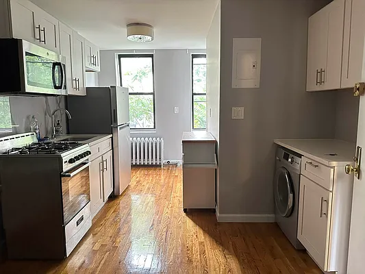 Rented by Premier One Realty LLC | media 10