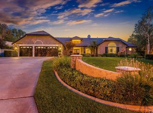 1516 Muirfield Rd, Riverside, CA 92506