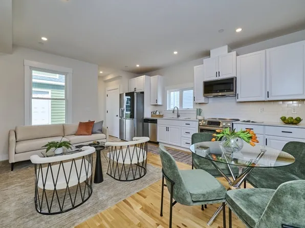 17 Macarthur St #2, Somerville, MA 02145