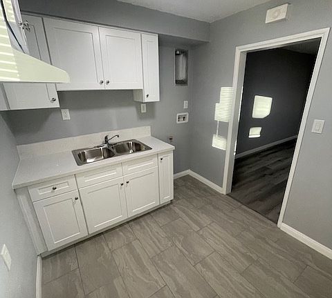 4th image of 10908 Leffingwell Rd APT C