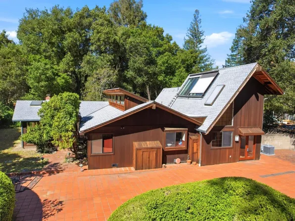 12861 Foothill Ln, Saratoga, CA 95070