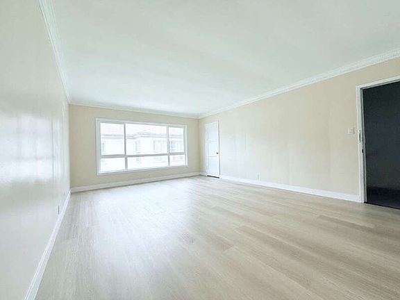 2nd image of 3624 Carmona Ave