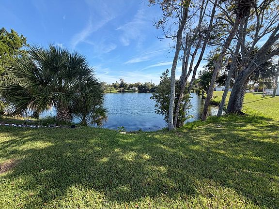 5th image of 918 Reed Canal Rd #429