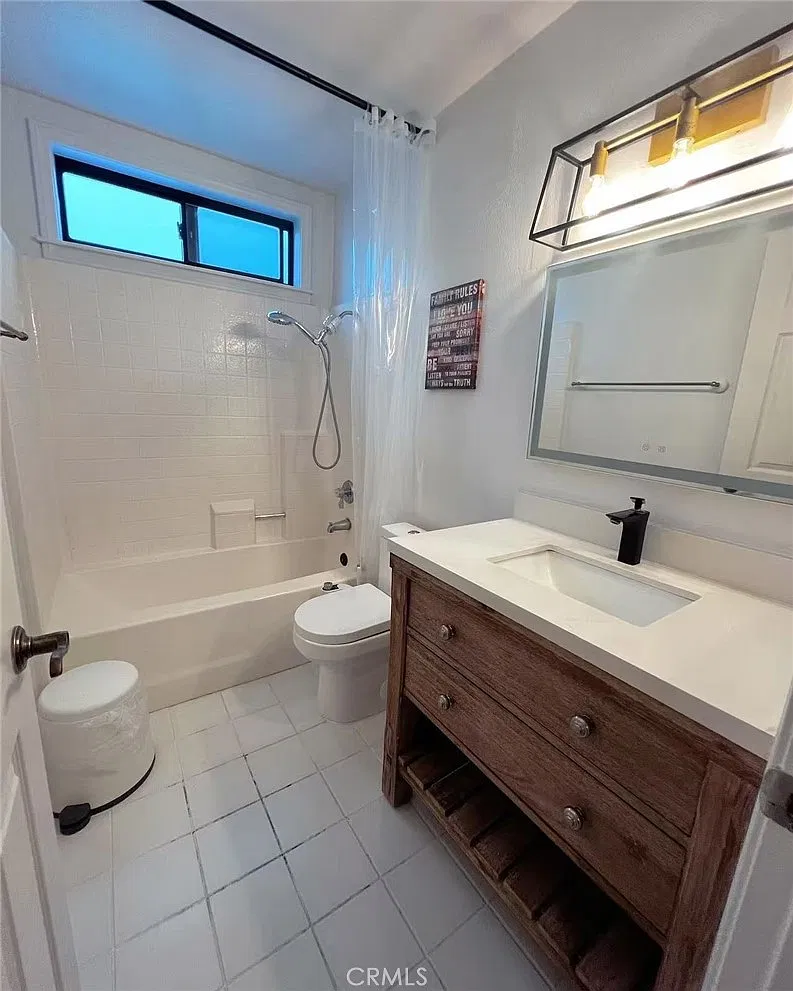 3 bed, 1619 sqft, $3,500 — Photo 2