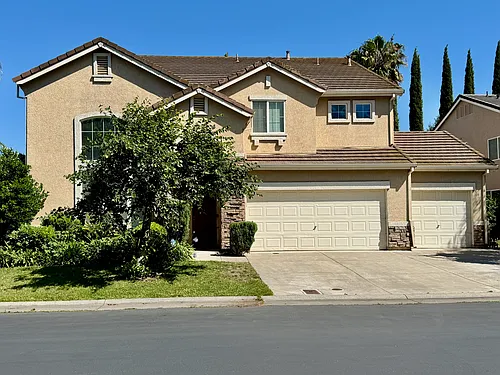 4051 Pine Lake Cir Photo 1