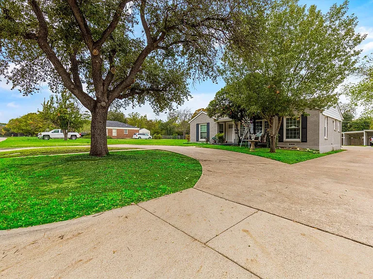 3508 W Biddison St — Photo 40