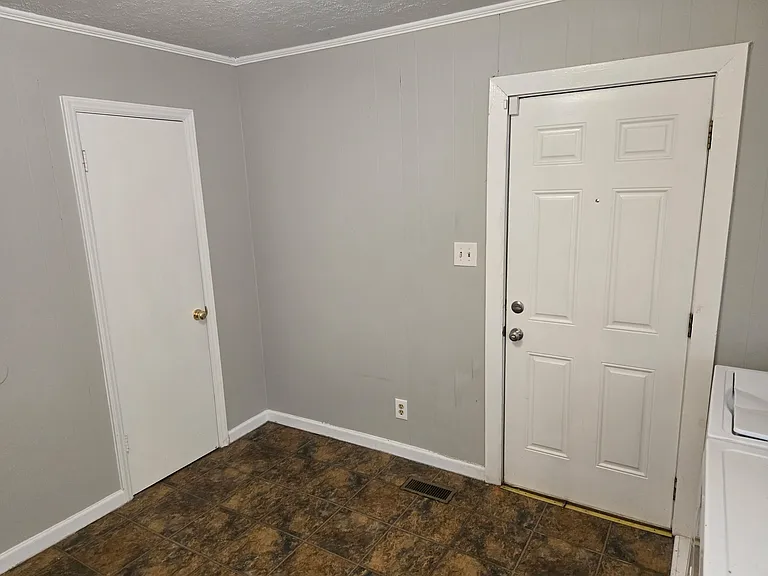 6234 Penfield Dr — Photo 10