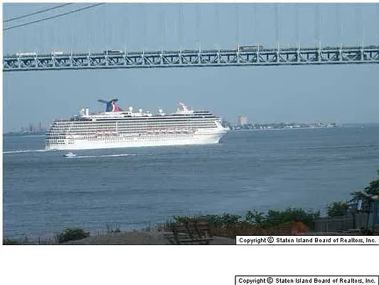 Sold by Robert DeFalco Realty | media 18