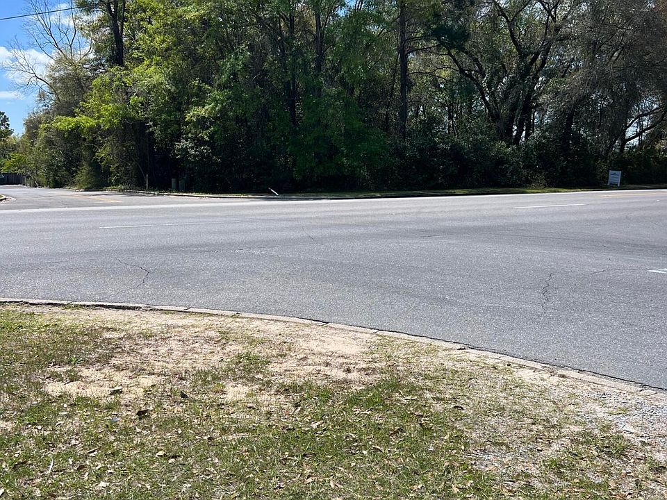 2nd image of E James Lee Blvd