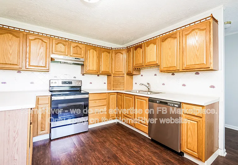 970 Edgewood Dr — Photo 5