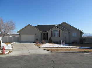 3842 W Prestwick Dr, Syracuse, UT 84075