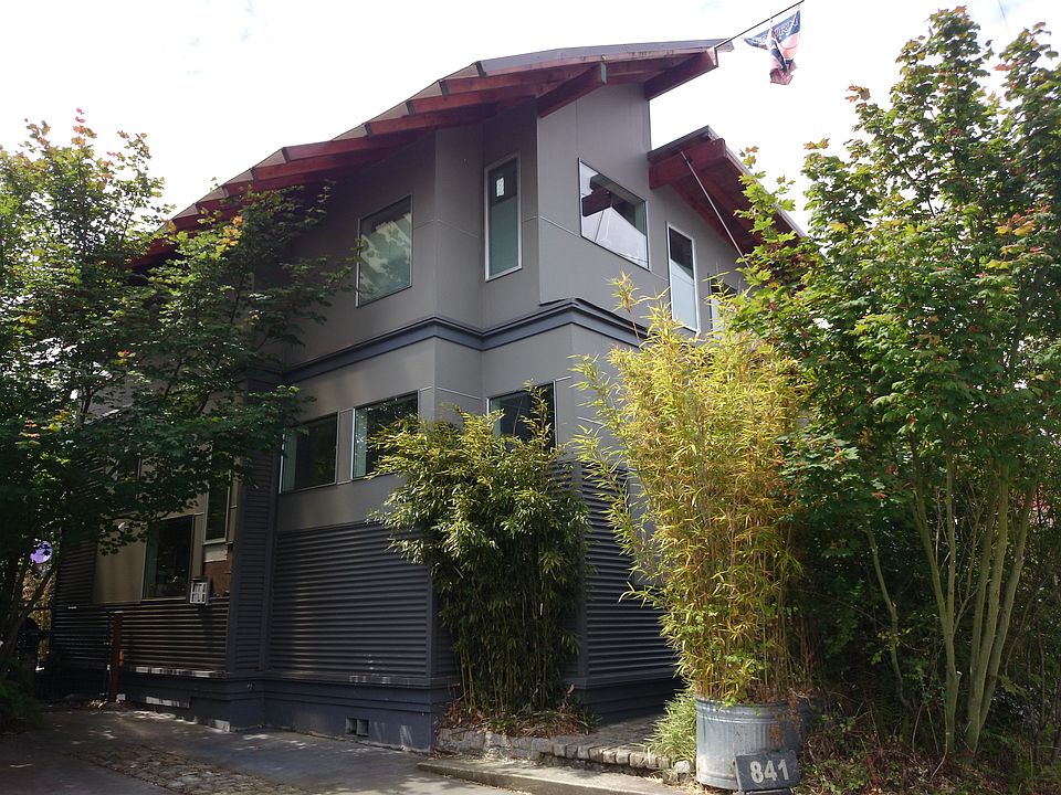 2nd image of 841 NW 65th St
