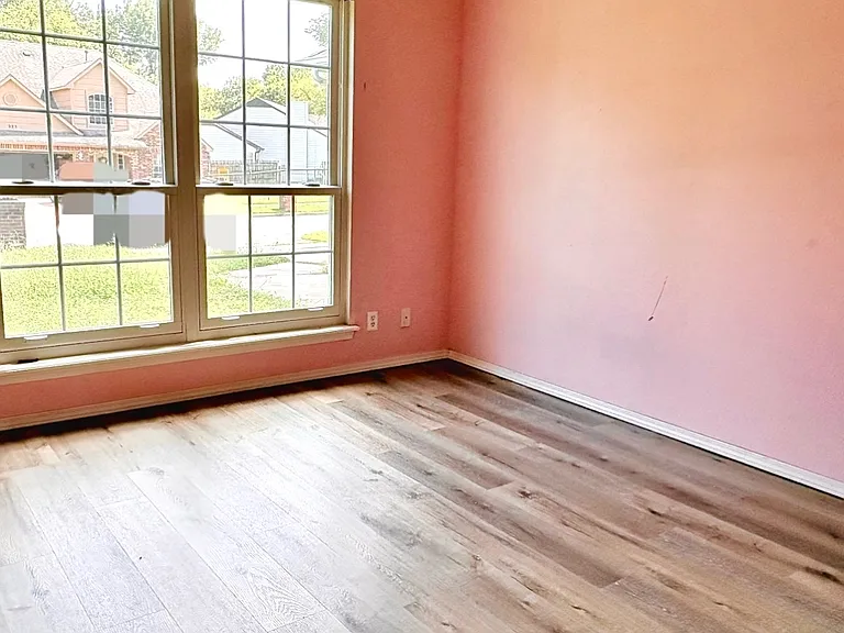928 W Quincy St — Photo 13