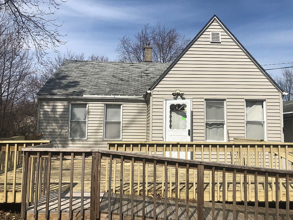 1st image of 12828 W Glen Flora Ave