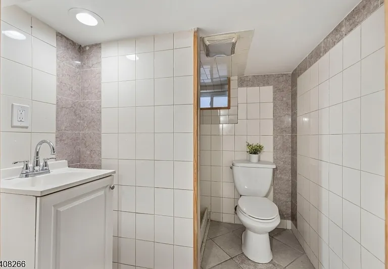 526 Jackson Ave #2 — Photo 5