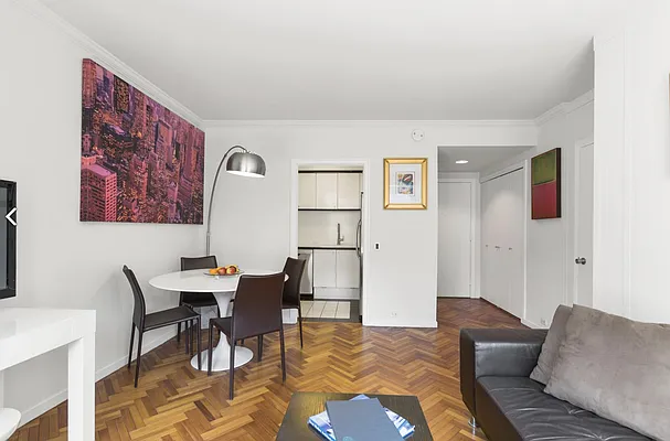 Rented by Warburg | media 20