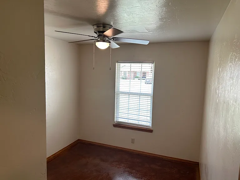 718 Pristine Pl — Photo 7
