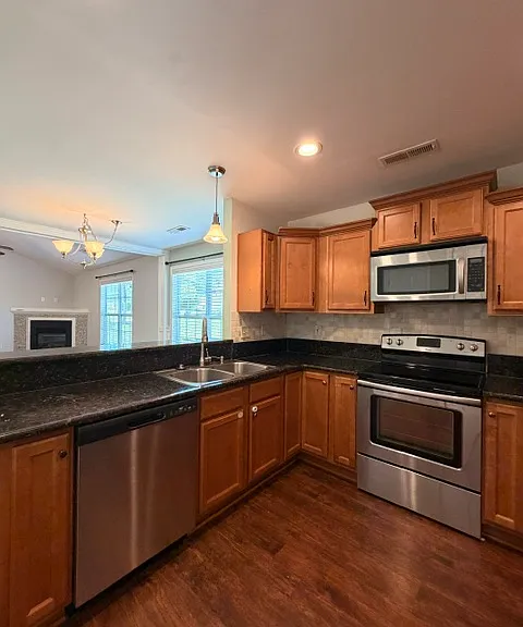 925 Corison Loop — Photo 9