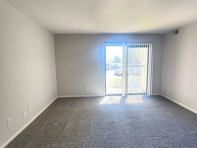 Foxfire West Apartments — Photo 17
